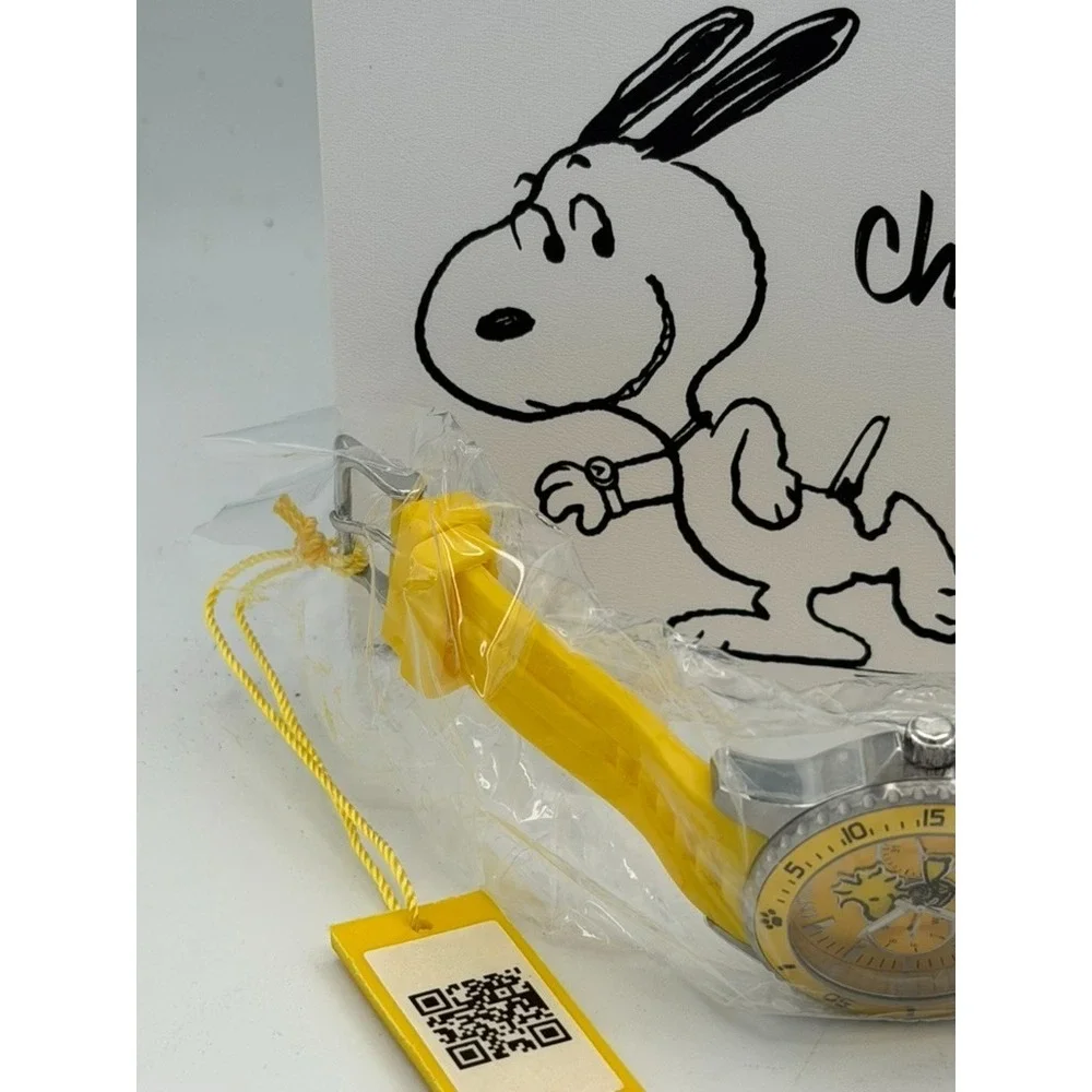Invicta Peanuts Woodstock Character Collection Watch Yellow Model 38652 Snoopy